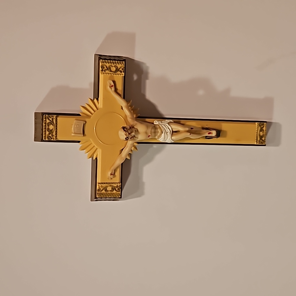 Vintage Resin INRI Holy Cross Spiritual Crucifix With Candles